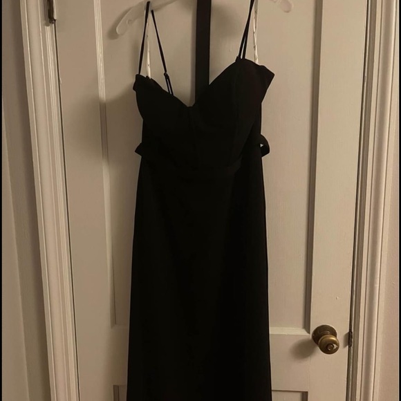 Floor length DB Studio formal gown size 14 - Picture 1 of 4